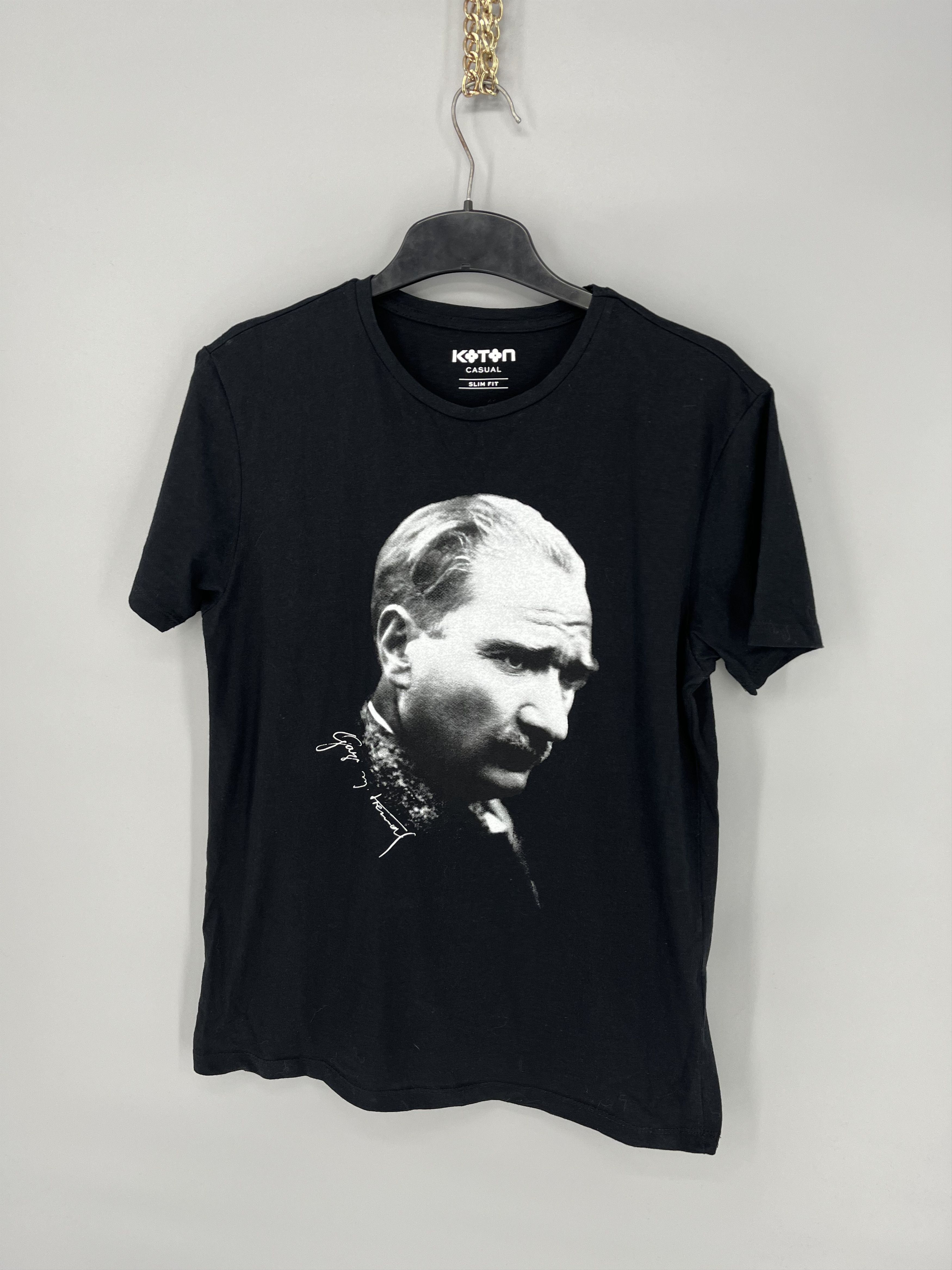 Band Tees Vintage Y2K Mustafa Kemal Atatürk Turkey President Size US M / EU 48-50 / 2 - 3 Thumbnail