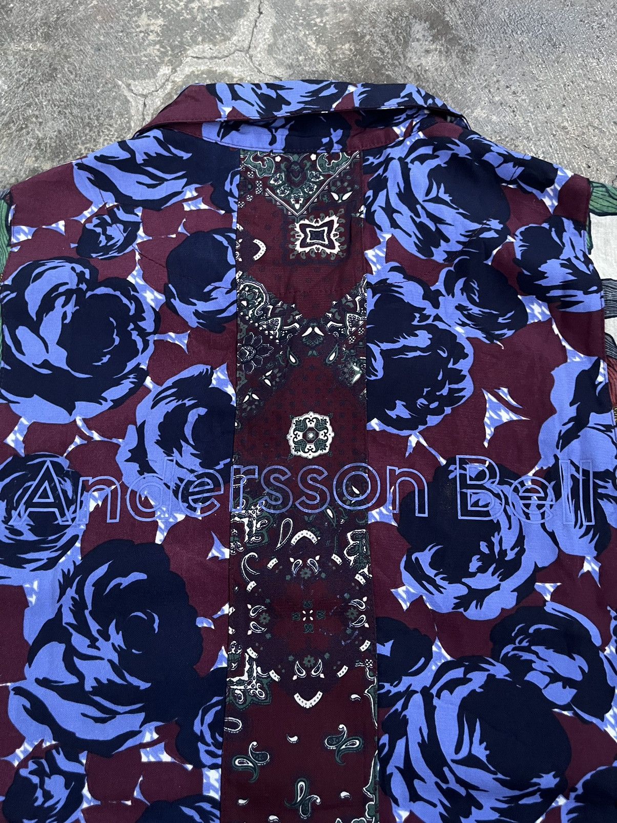 Andersson Bell ANDERSSON BELL FABRIC IN CONNECTION FLOWER OVERSIZE SHIRTS Size US L / EU 52-54 / 3 - 5 Thumbnail