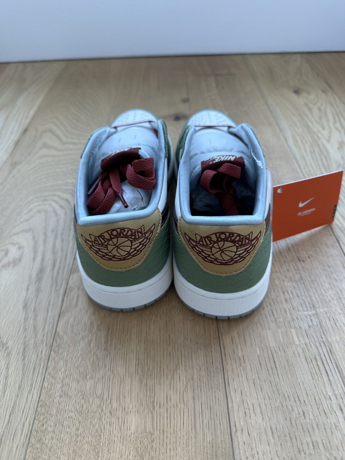 Nike Jordan 1 Retro Low OG - Year of the dragon (2024) Size US 9 / EU 42 - 4 Thumbnail