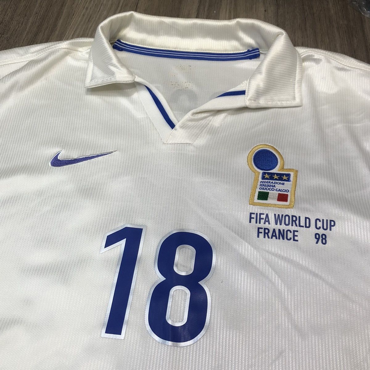 Nike × Vintage Italy World Cup 1998 away shirt #18 Baggio Size US M / EU 48-50 / 2 - 3 Thumbnail