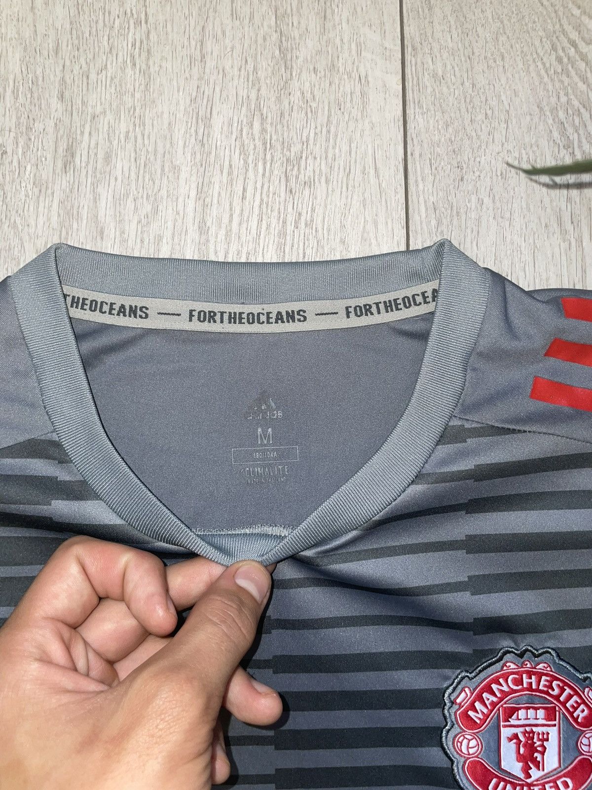 Adidas × Vintage T-Shirt Adidas x Manchester United Vintage Soccer Jersey Size US M / EU 48-50 / 2 - 5 Thumbnail