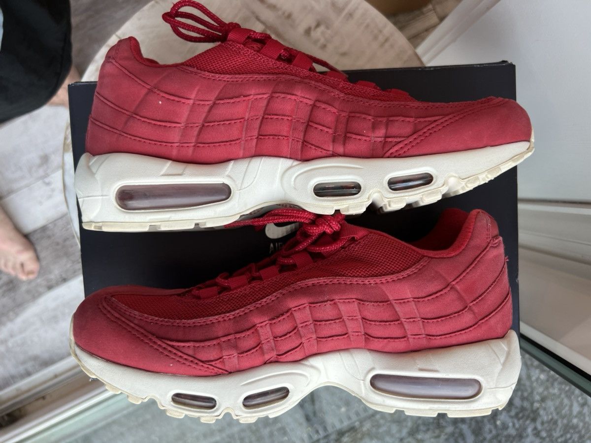 Nike Nike Air Max 95 TT Pull Tab Gym Red Size 9 AJ1844-600 Size US 9 / EU 42 - 7 Thumbnail