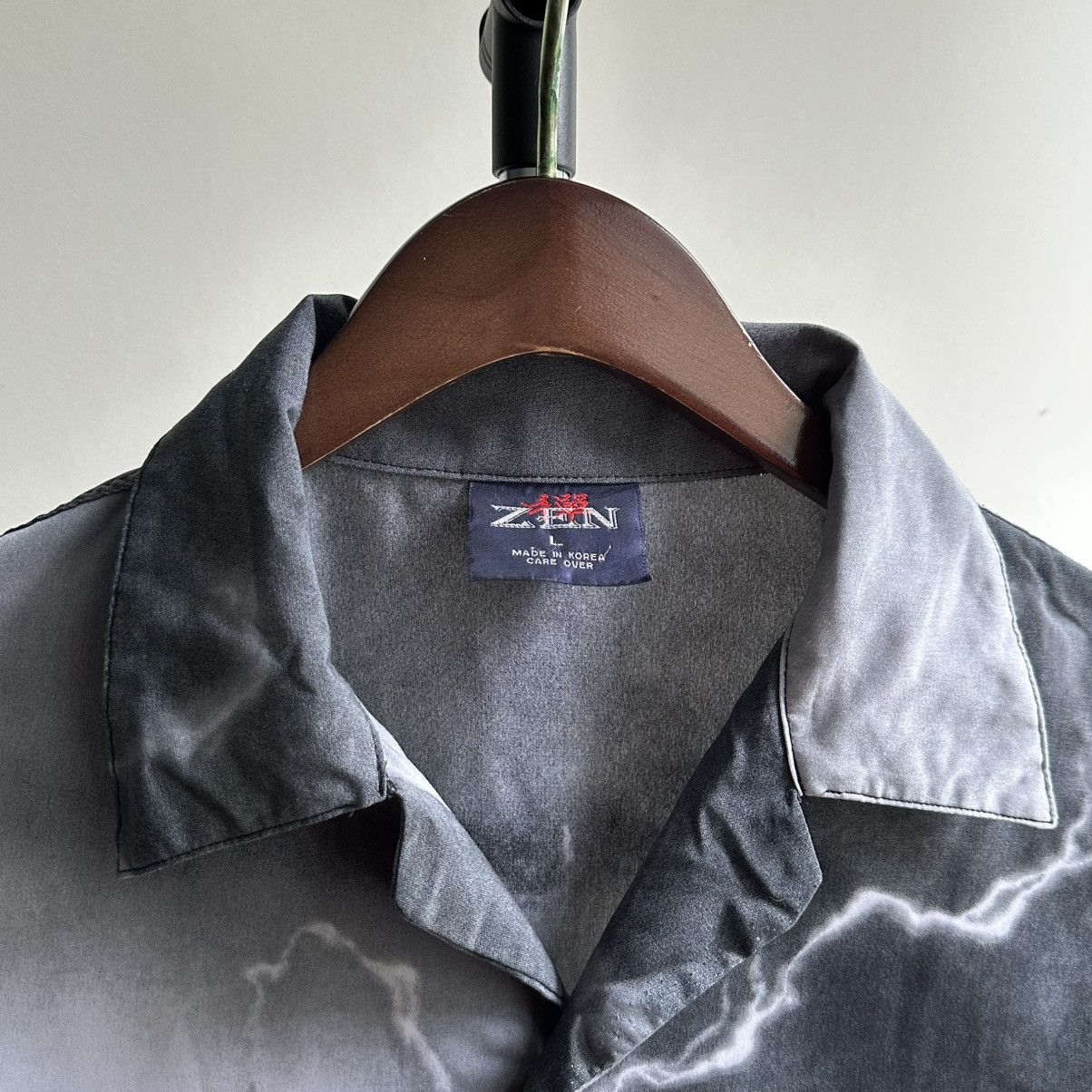 Japanese Brand Vintage 2000s Anime Dragon Japanese Style AOP Graphic Shirt Size US L / EU 52-54 / 3 - 5 Thumbnail