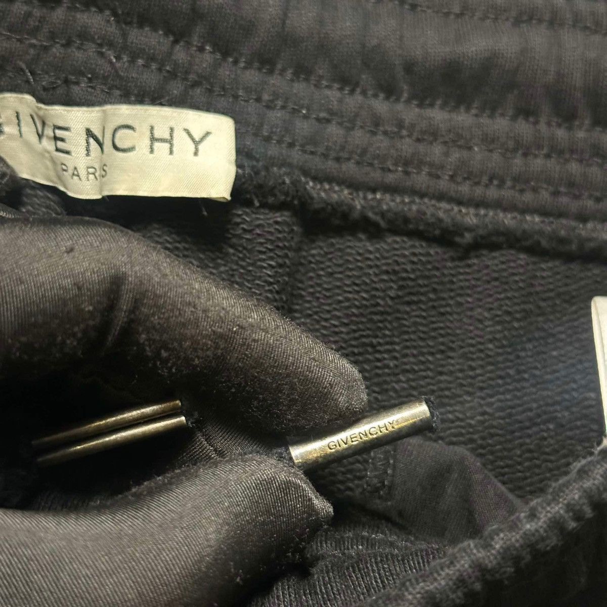 Givenchy GIVENCHY LOGO SHORT PANTS Size US 28 / EU 44 - 13 Thumbnail