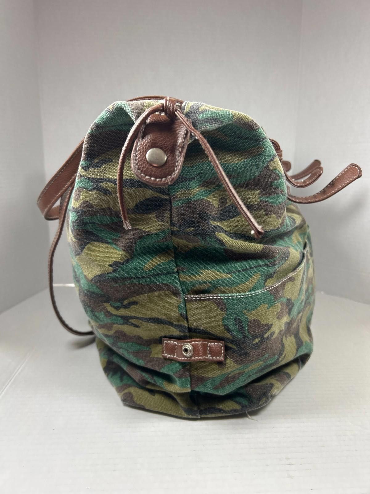 UNIONBAY UNIONBAY Vintage Camouflage Canvas Tote Bag Faux Leather Size ONE SIZE - 3 Thumbnail
