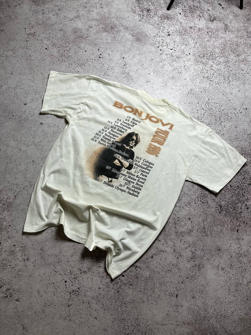 Band Tees Vintage Bon Jovi T-Shirt 1996 Y2K European Tour Size US XL / EU 56 / 4 - 7 Thumbnail
