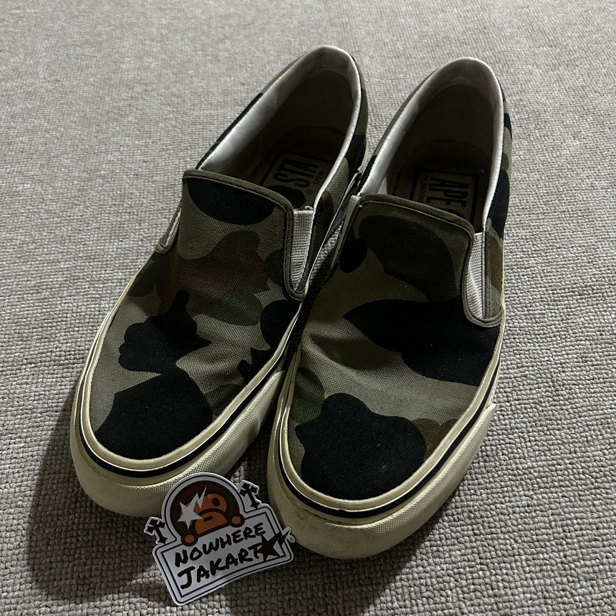 Bape 1st Camo Slip On Size US 7 / EU 40 - 1 Thumbnail