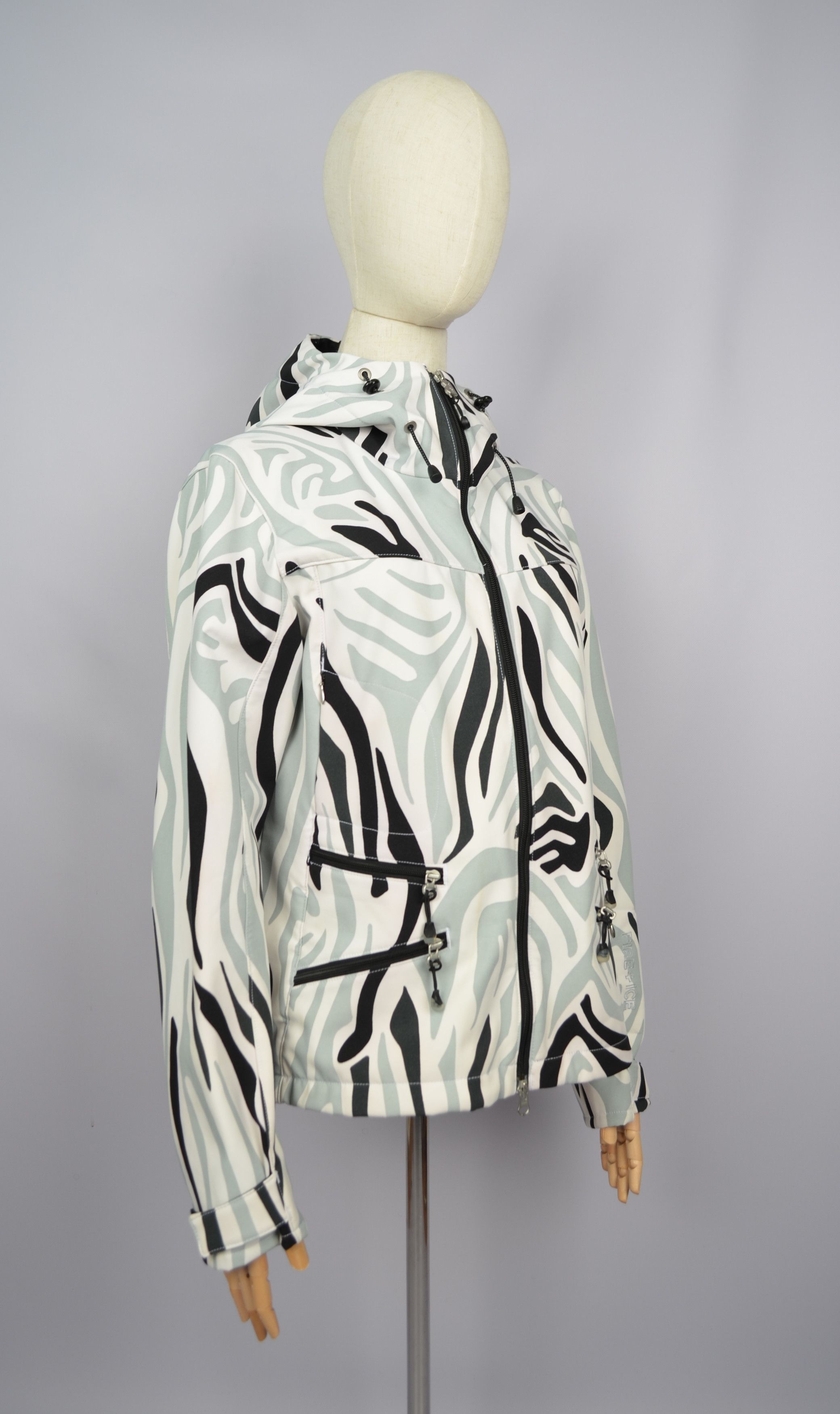 Bogner Bogner Softshell Windbreaker Hooded Stretchy Jacket Size L Size L / US 10 / IT 46 - 11 Thumbnail
