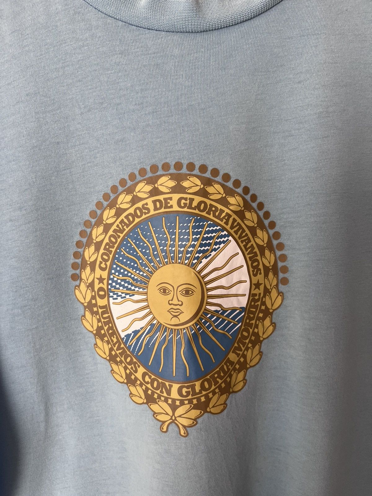 Adidas Vintage Adidas Argentina Faded Blue Distressed Soccer TShirt Size US L / EU 52-54 / 3 - 6 Thumbnail