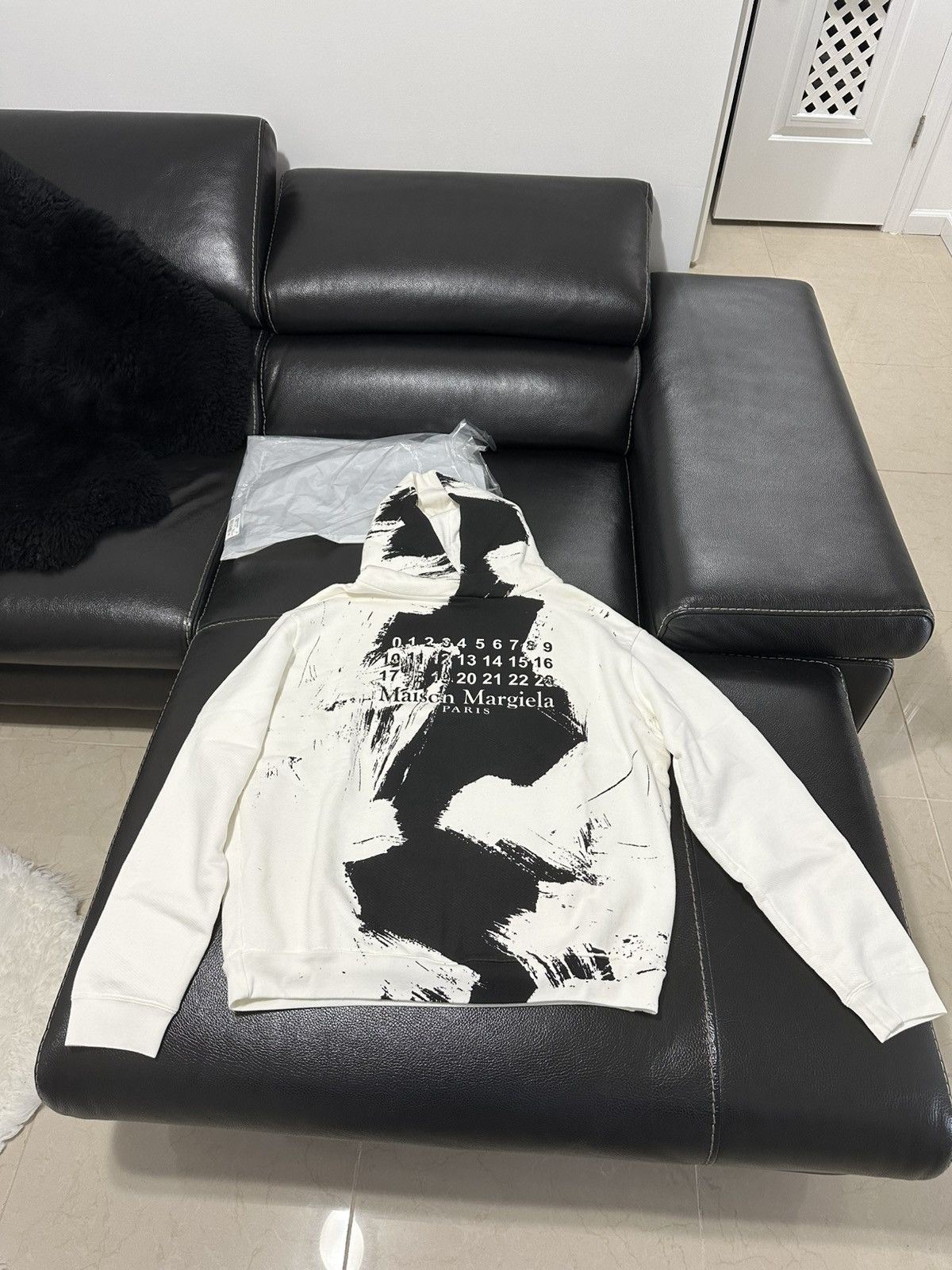 Maison Margiela Maison Margiela Paint Splatter Hoodie Size US S / EU 44-46 / 1 - 1 Thumbnail