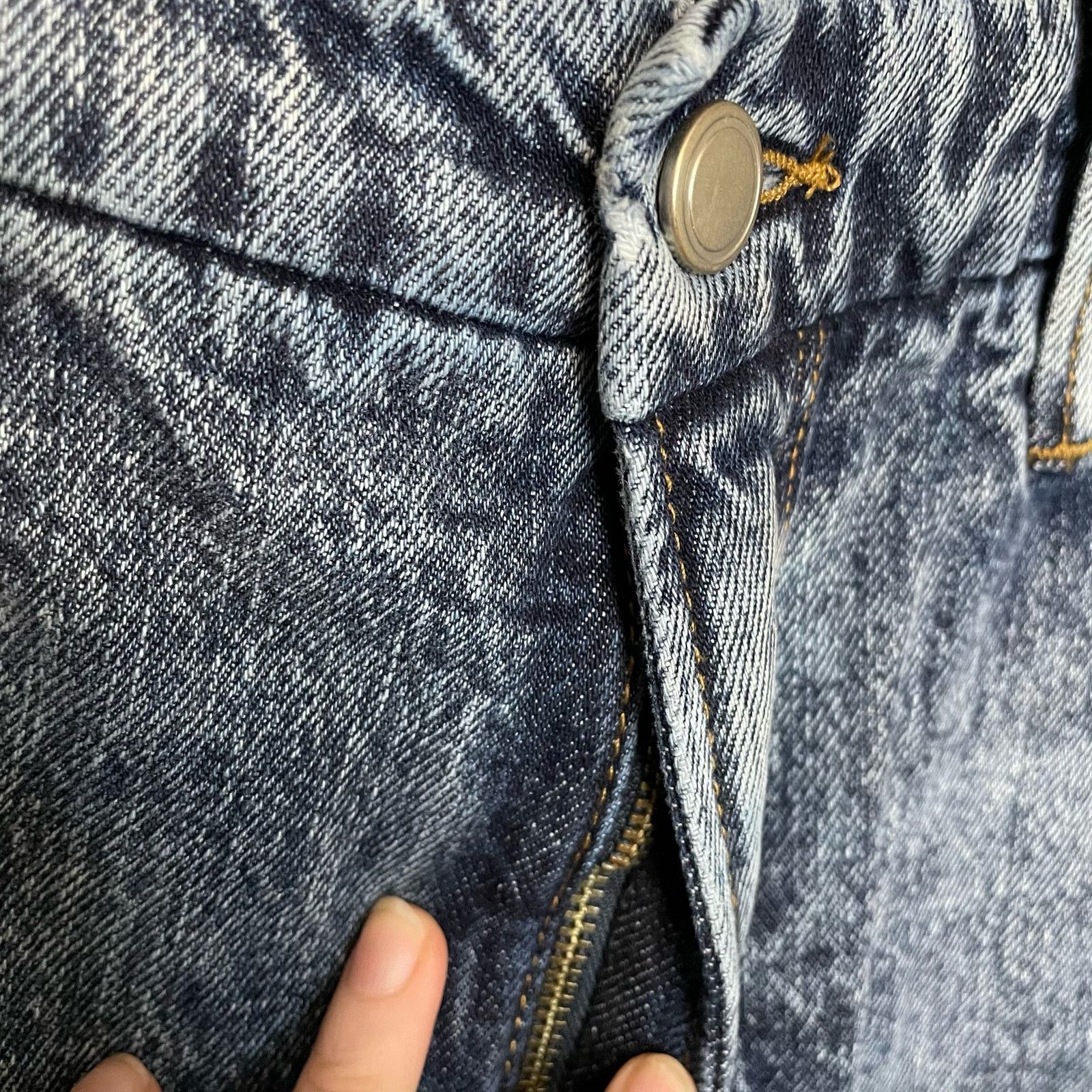 Good American Good American High Rise Jeans 12/31 Classic Distressed Denim Size 34" / US 12 / IT 48 - 2 Thumbnail