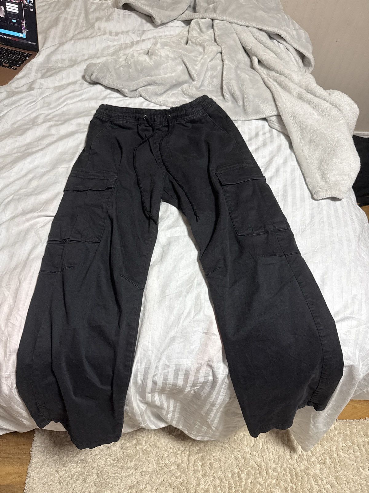 Other Black Cargo Pants - Size Small Size US 30 / EU 46 - 1 Thumbnail