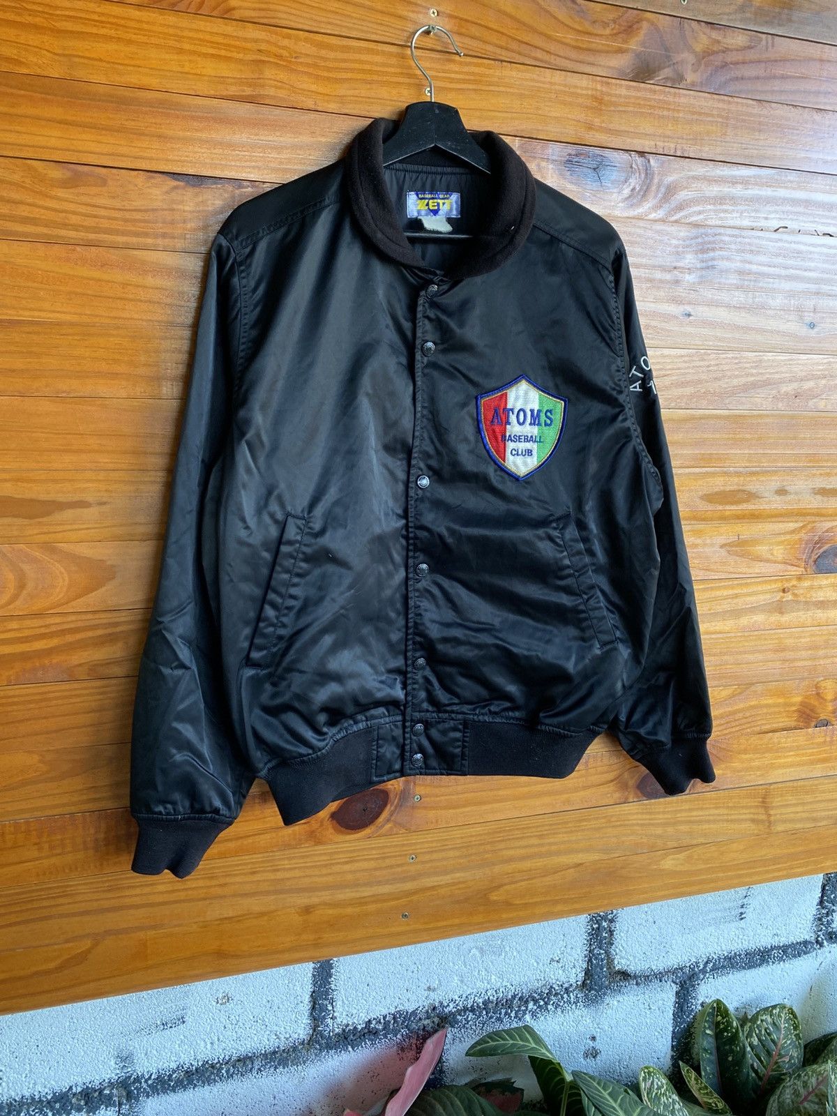 Japanese Brand Vintage ZETT ATOMS Baseball Club Satin Jacket – Japanese Size US M / EU 48-50 / 2 - 5 Thumbnail