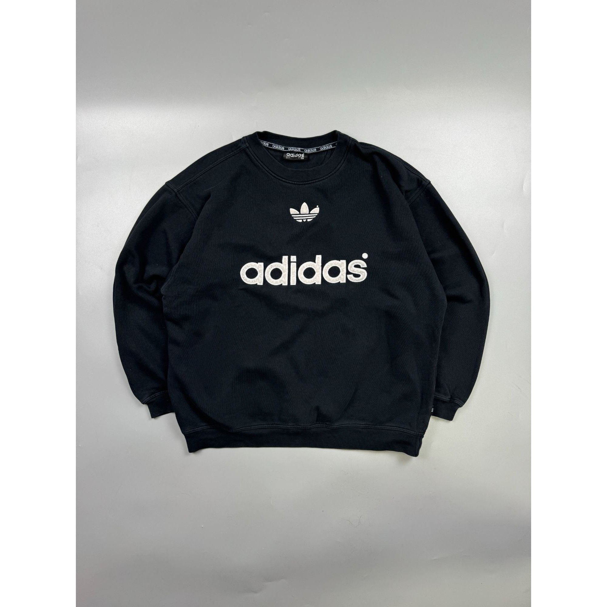 Adidas 80’s Vintage Adidas Trefoil Big Logo Sweatshirt Size US L / EU 52-54 / 3 - 1 Thumbnail