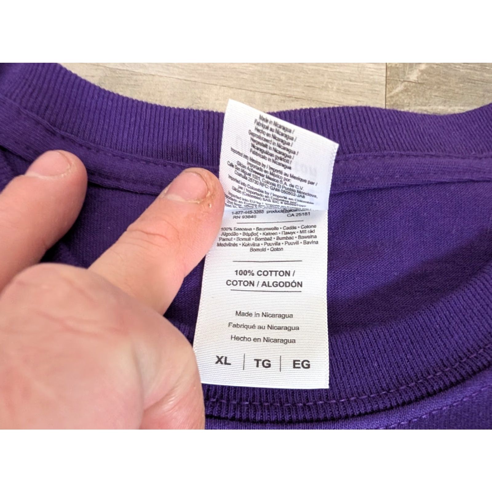 Gildan Gildan Smack Talk T-Shirt Mens XL DONT BE A D*CK Purple Crew Neck Short Sleeve Sports Football Vikings Packers (Vintage: No) Size US XL / EU 56 / 4 - 6 Thumbnail