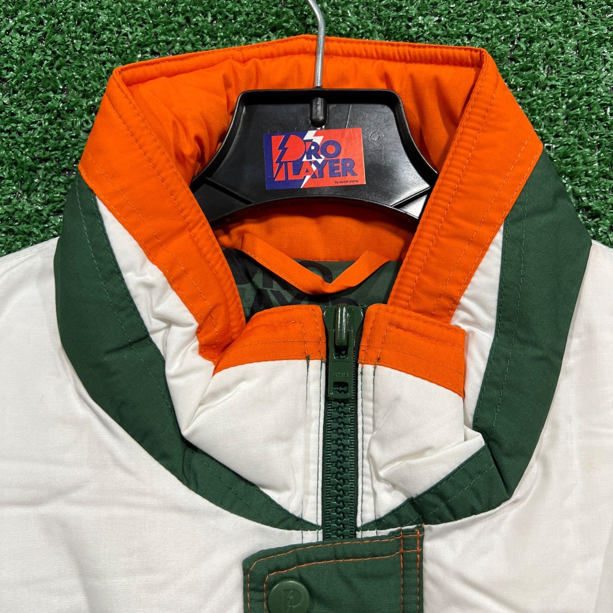Pro Player vintage pro player University of Miami jacket sz medium Size US M / EU 48-50 / 2 - 7 Thumbnail
