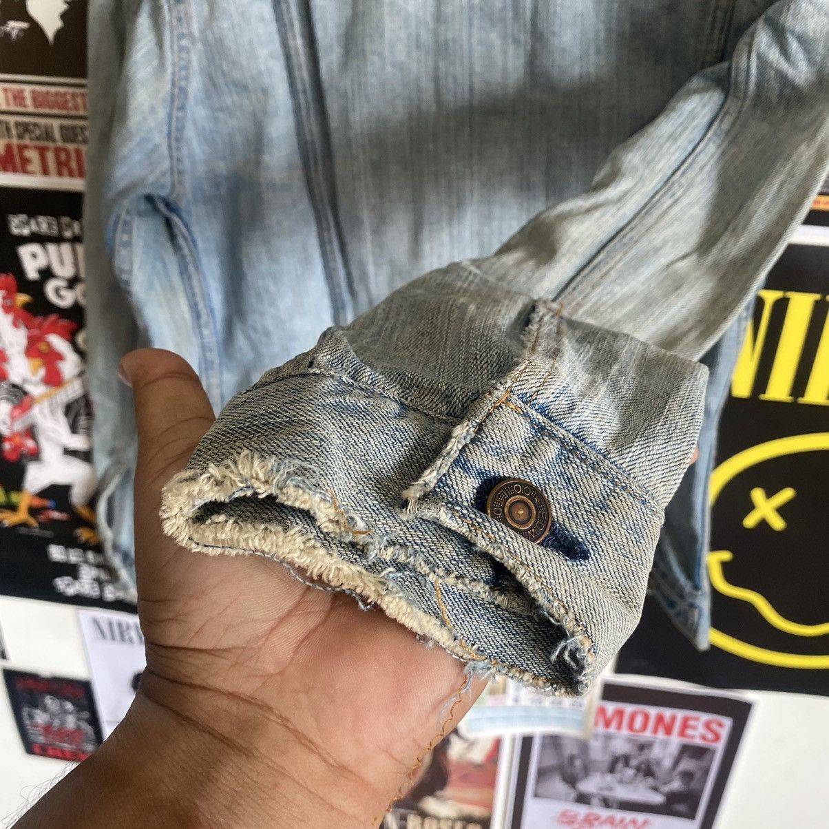 Edwin Vintage Edwin 80s-90s Washed Blue Distressed Denim Jacket Size US S / EU 44-46 / 1 - 13 Thumbnail