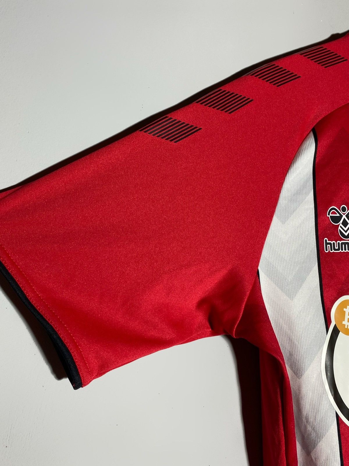 Hummel Southampton 2021/22 Home Football Soccer Jersey Size US S / EU 44-46 / 1 - 8 Thumbnail