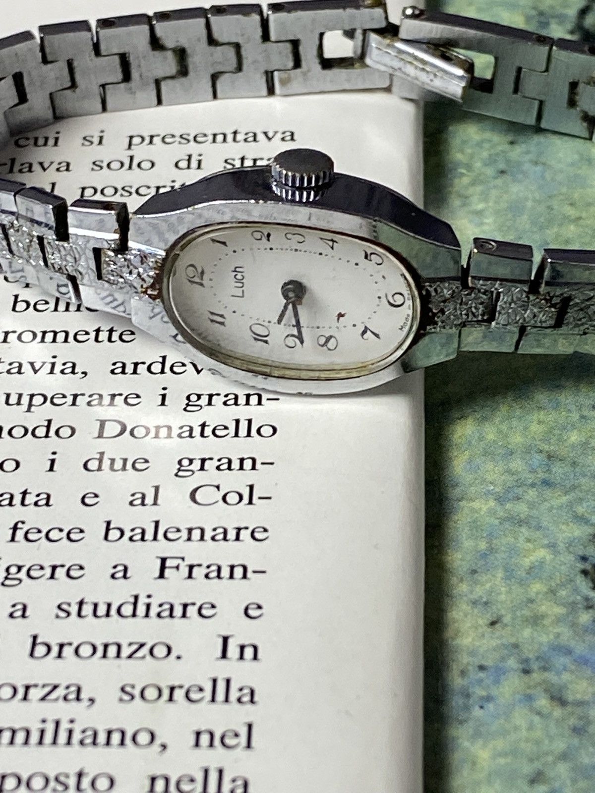 Jewelry Vintage Luch Watch Retro Soviet Mechanical Dainty Rare Size ONE SIZE - 3 Thumbnail