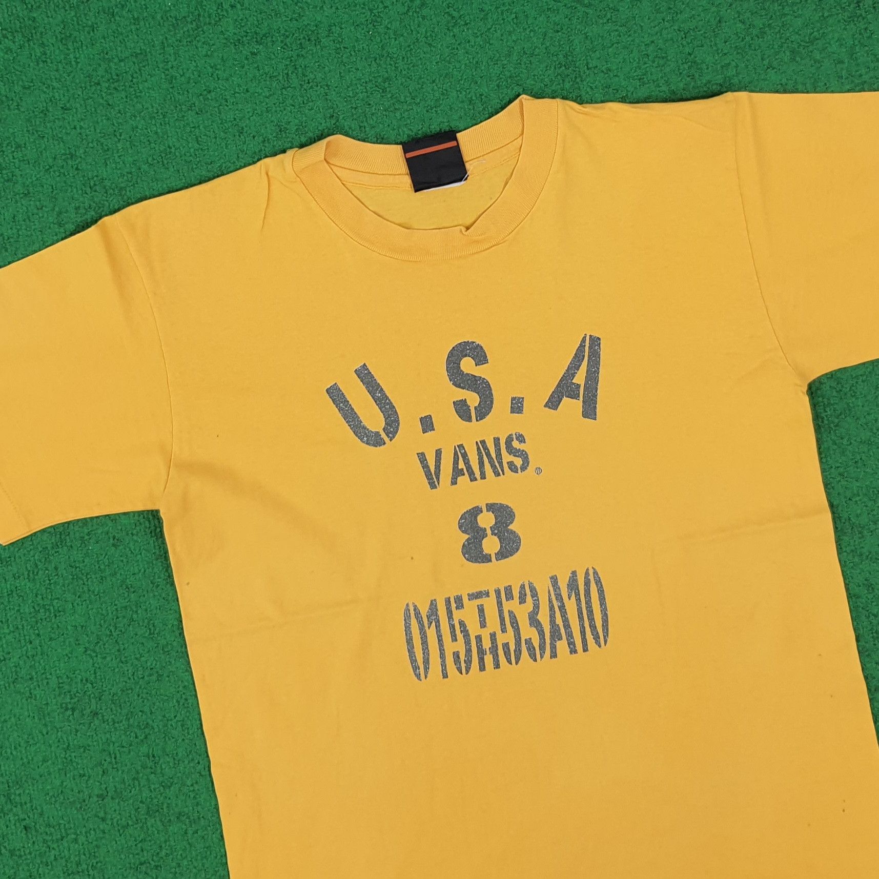 Vans Vintage Vans Off The Wall U.S.A Tshirt Size US M / EU 48-50 / 2 - 2 Thumbnail