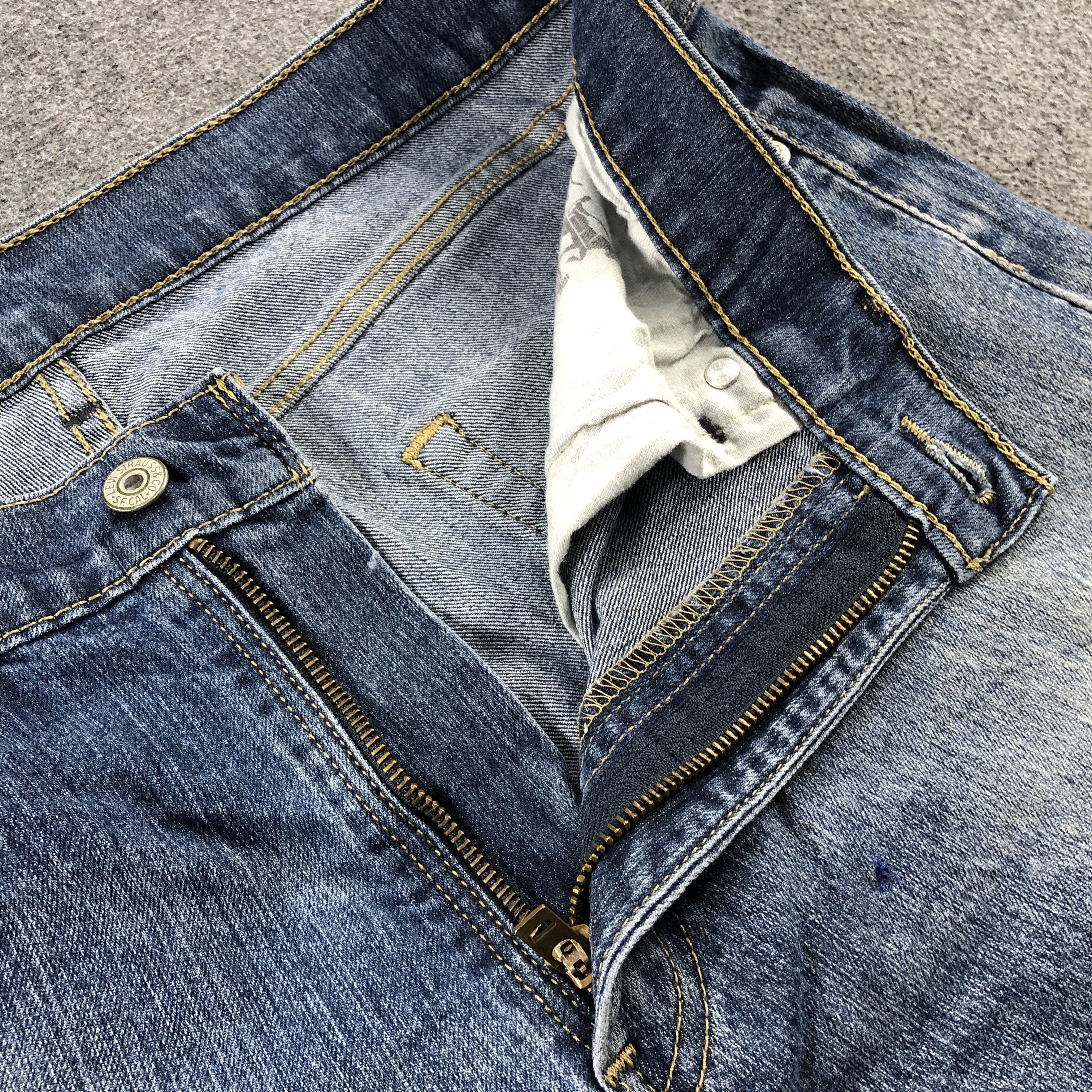 Levi's Vintage Blue Wash Levis 505 Jeans-J2647 Size US 33 - 11 Thumbnail
