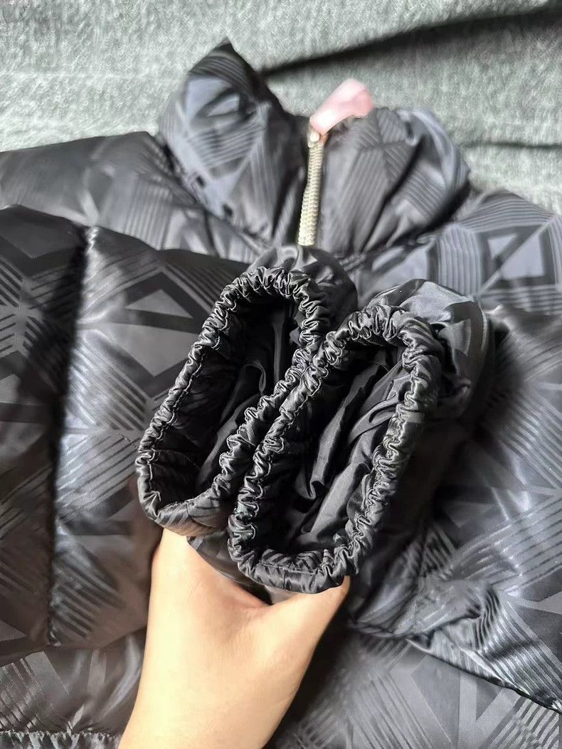 Dior Dior Black geometric down jacket 2502-Nextarrow Size US M / EU 48-50 / 2 - 5 Thumbnail