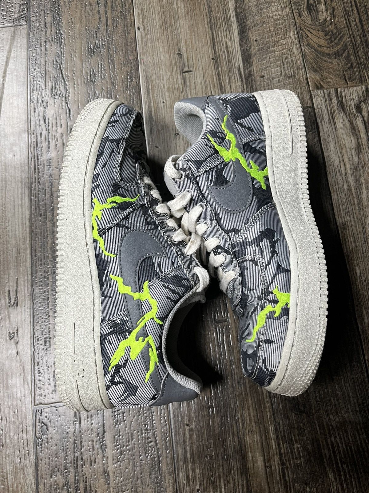Nike Nike Air Force 1 Low 07 LX Grey Camo Size US 8 / EU 41 - 6 Thumbnail