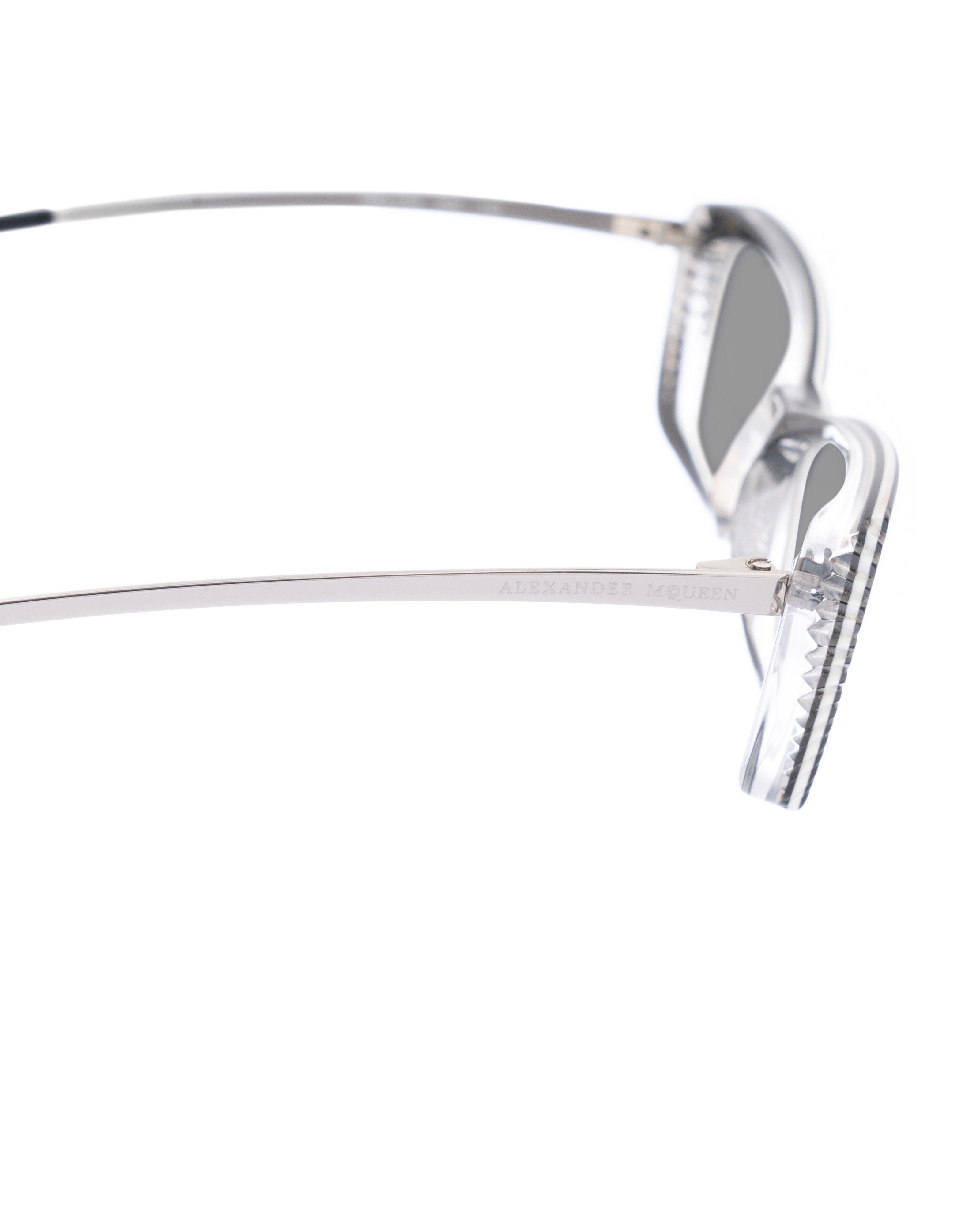 Alexander McQueen Alexander McQueen '90s Black & White Cat-Eye Sunglasses Size ONE SIZE - 2 Thumbnail