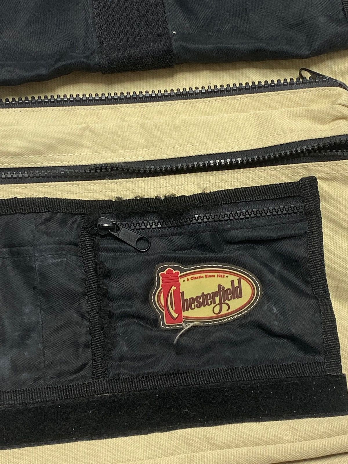 90s Vintage CHESTERFIELD Cigarettes Beige Sling Bag Y2K