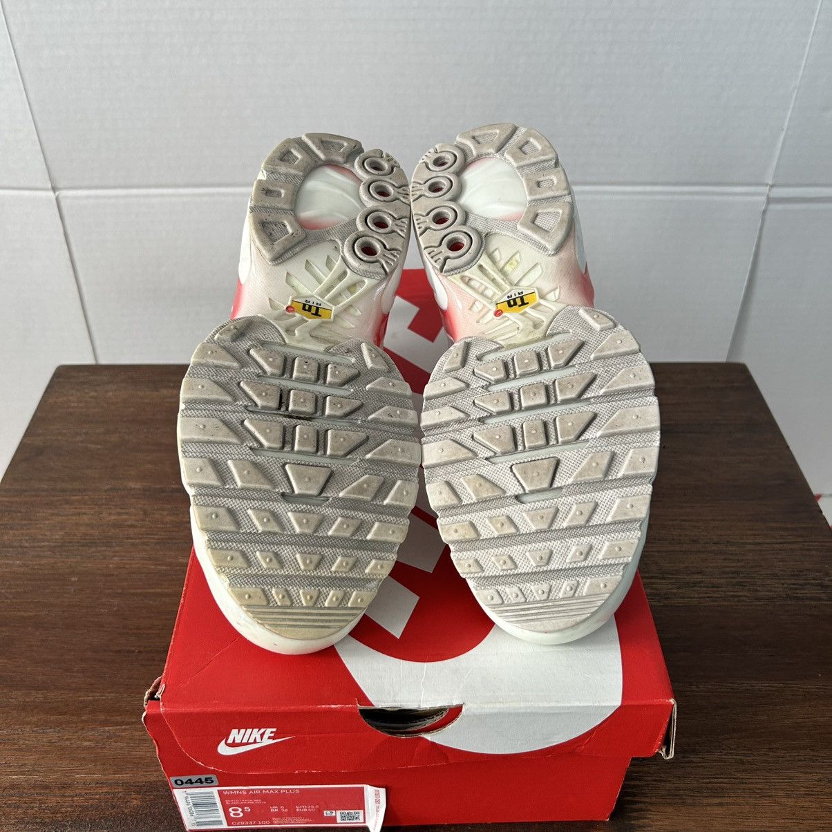 Nike Nike Air Max Plus TN White Red Sneakers Women’s Size 8.5 Size US 8.5 / IT 38.5 - 5 Thumbnail