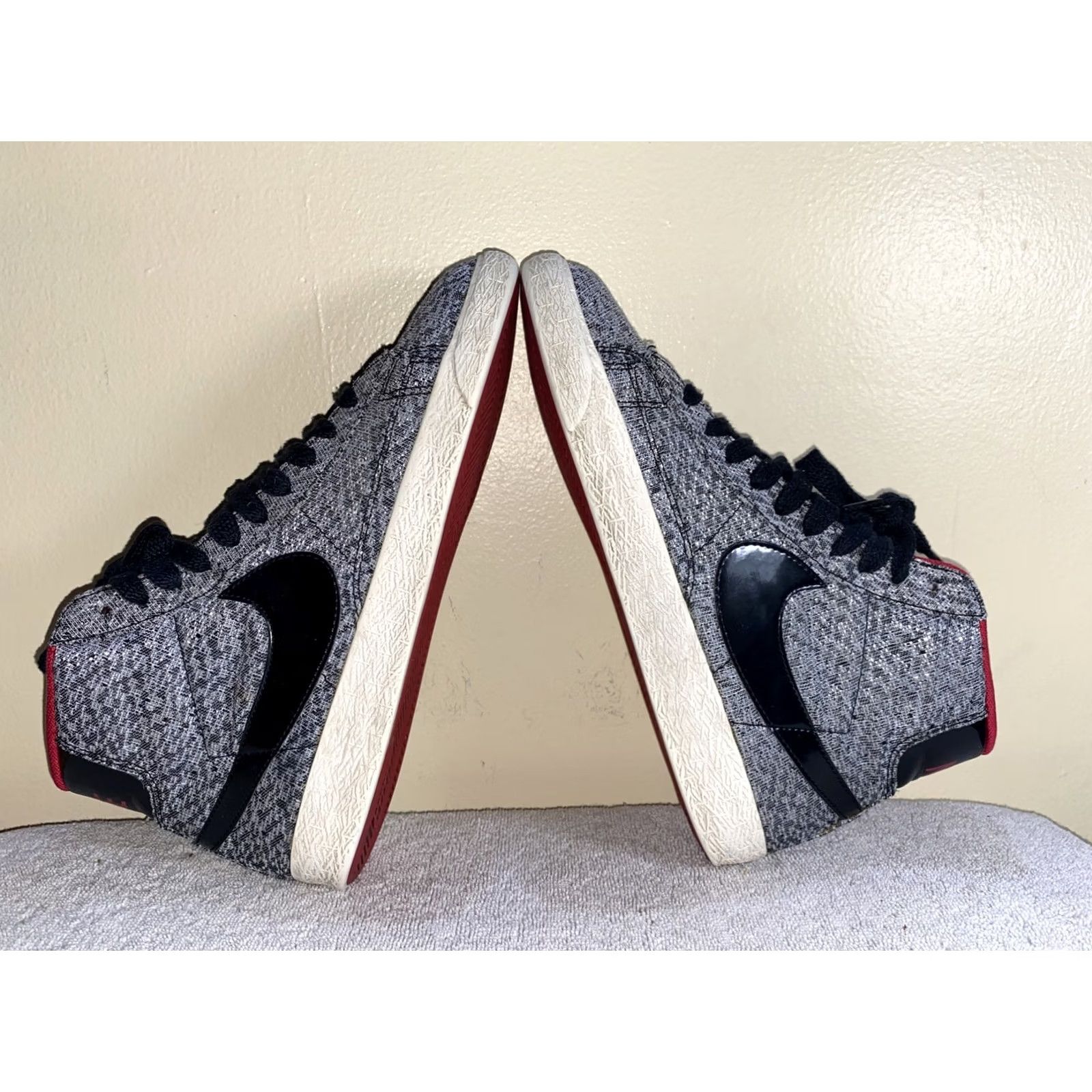 Nike Nike Blazer Mid Women Sneaker Black Lace 7 Size M / US 6-8 / IT 42-44 - 7 Thumbnail