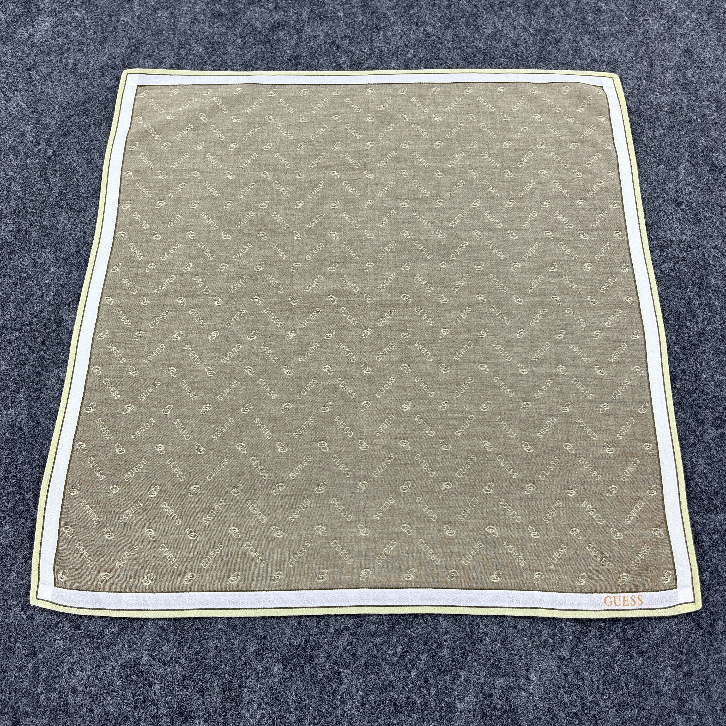Guess Guess Handkerchief / Bandana / Neckerchief B353 Size ONE SIZE - 2 Thumbnail