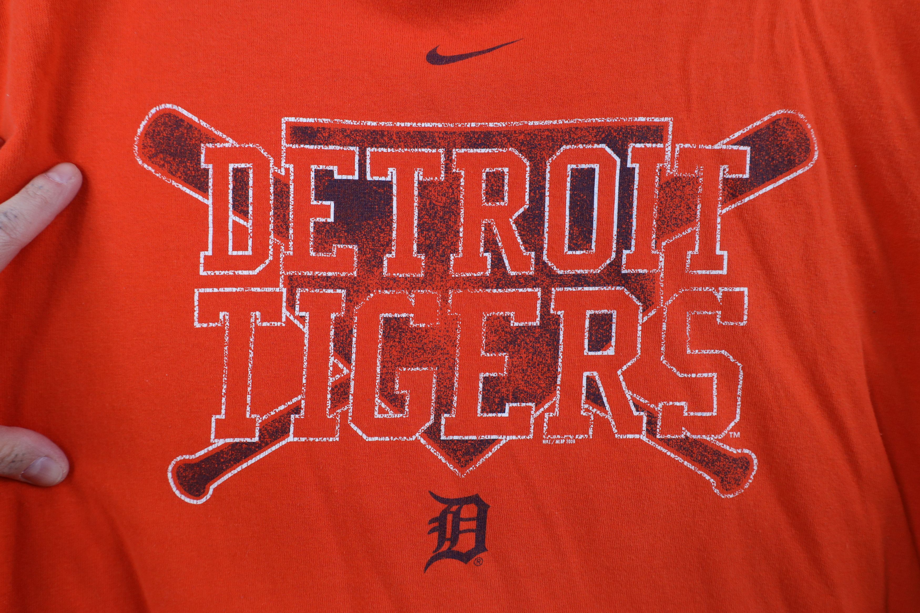 Nike Vintage Y2K Nike Swoosh Detroit Tigers Baseball T-Shirt Size US XL / EU 56 / 4 - 5 Thumbnail