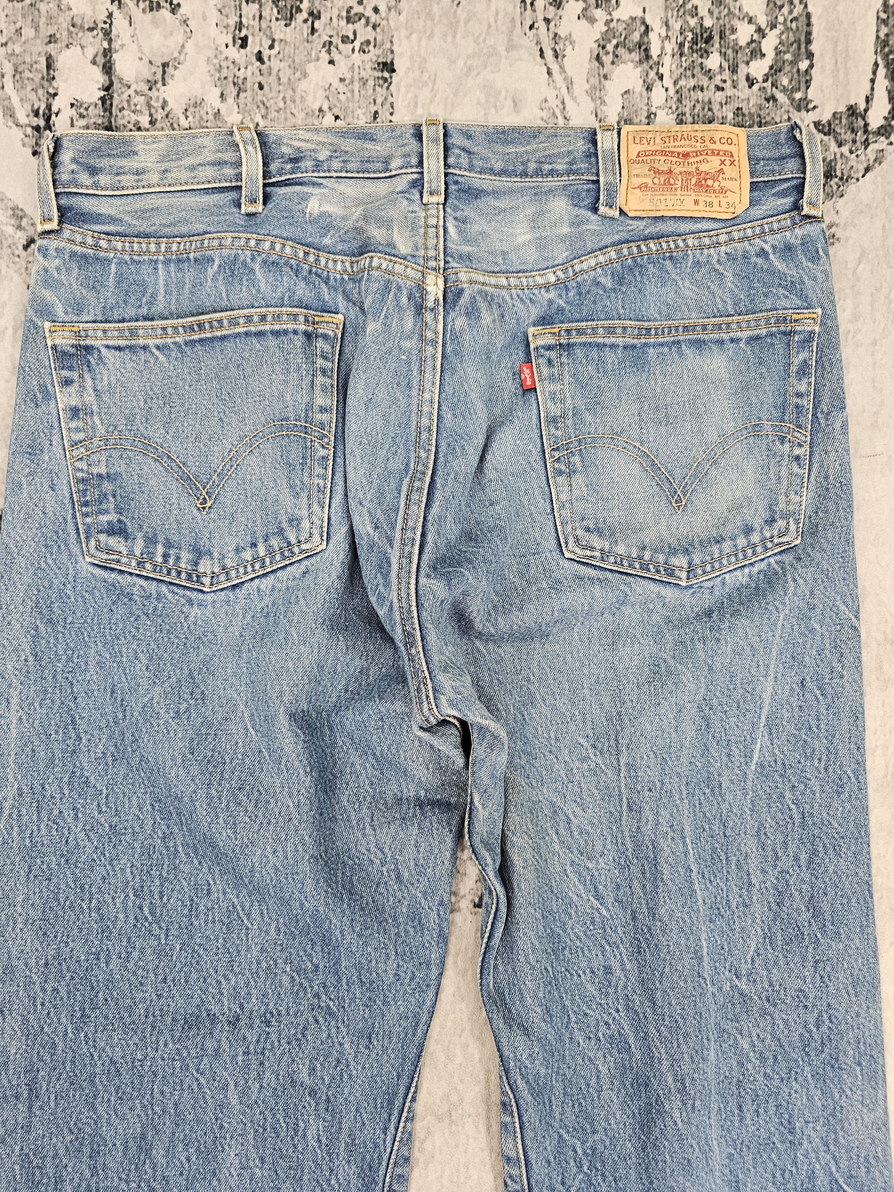 Levi's Vintage Clothing Vintage LEVIS 501 XX Stone Wash Blue Jeans L0455 Size 37X32 Size US 37 - 9 Thumbnail