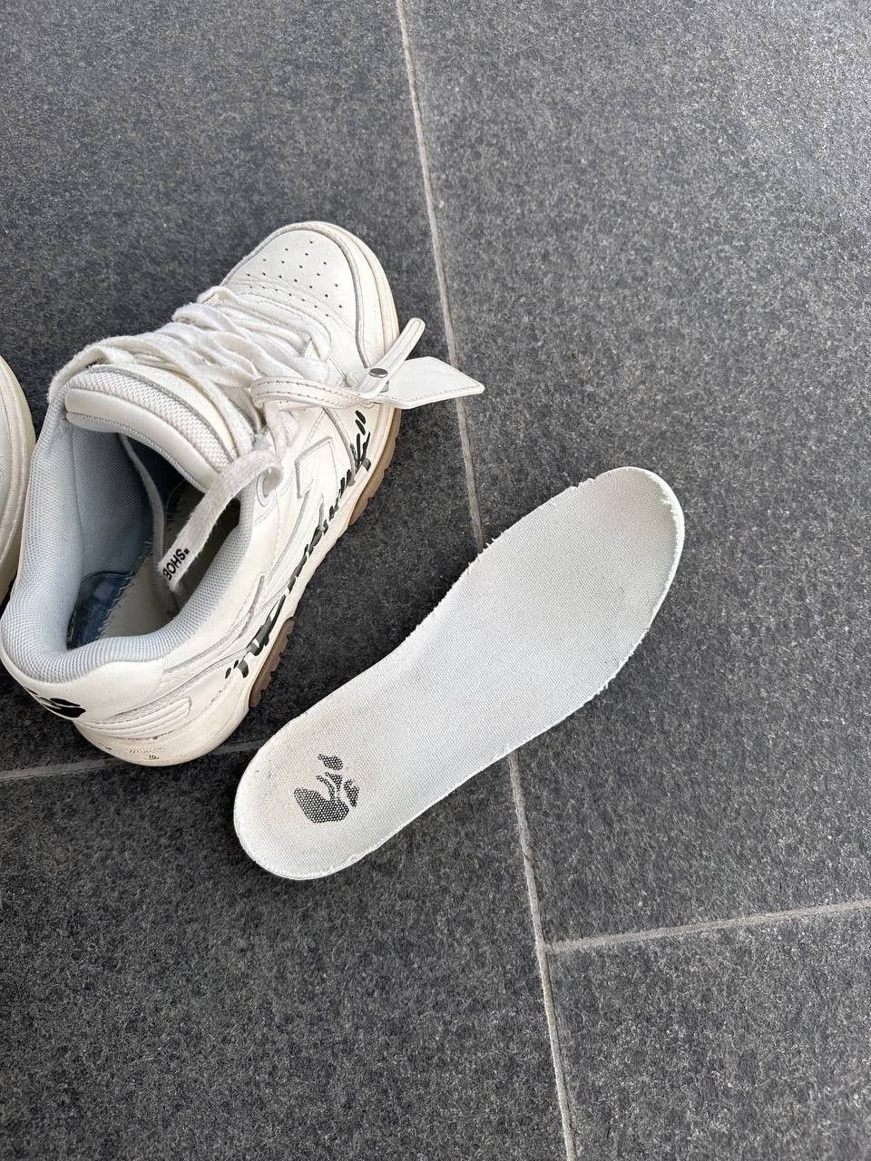 Off-White Off-white out office Size US 8.5 / IT 38.5 - 7 Thumbnail