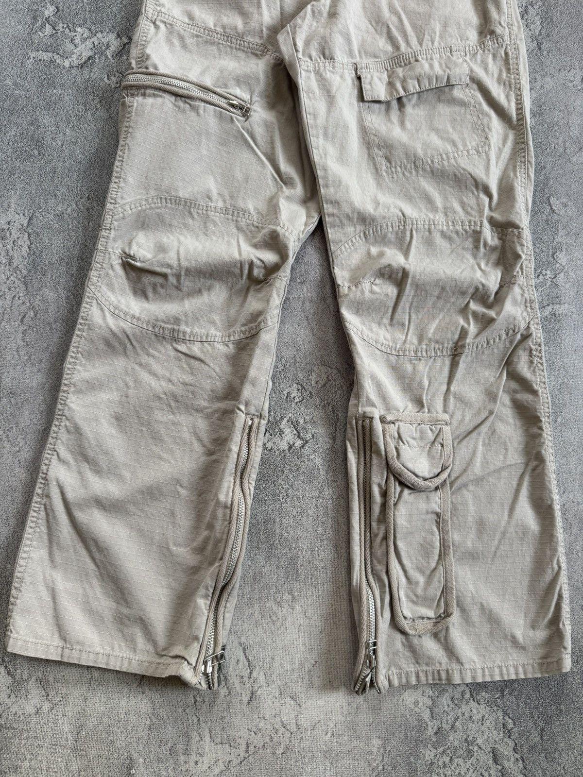 Other 90s Cargo Multipocket Pants 33/32 Chinos Y2K baggy gorpcore Size US 33 - 9 Thumbnail
