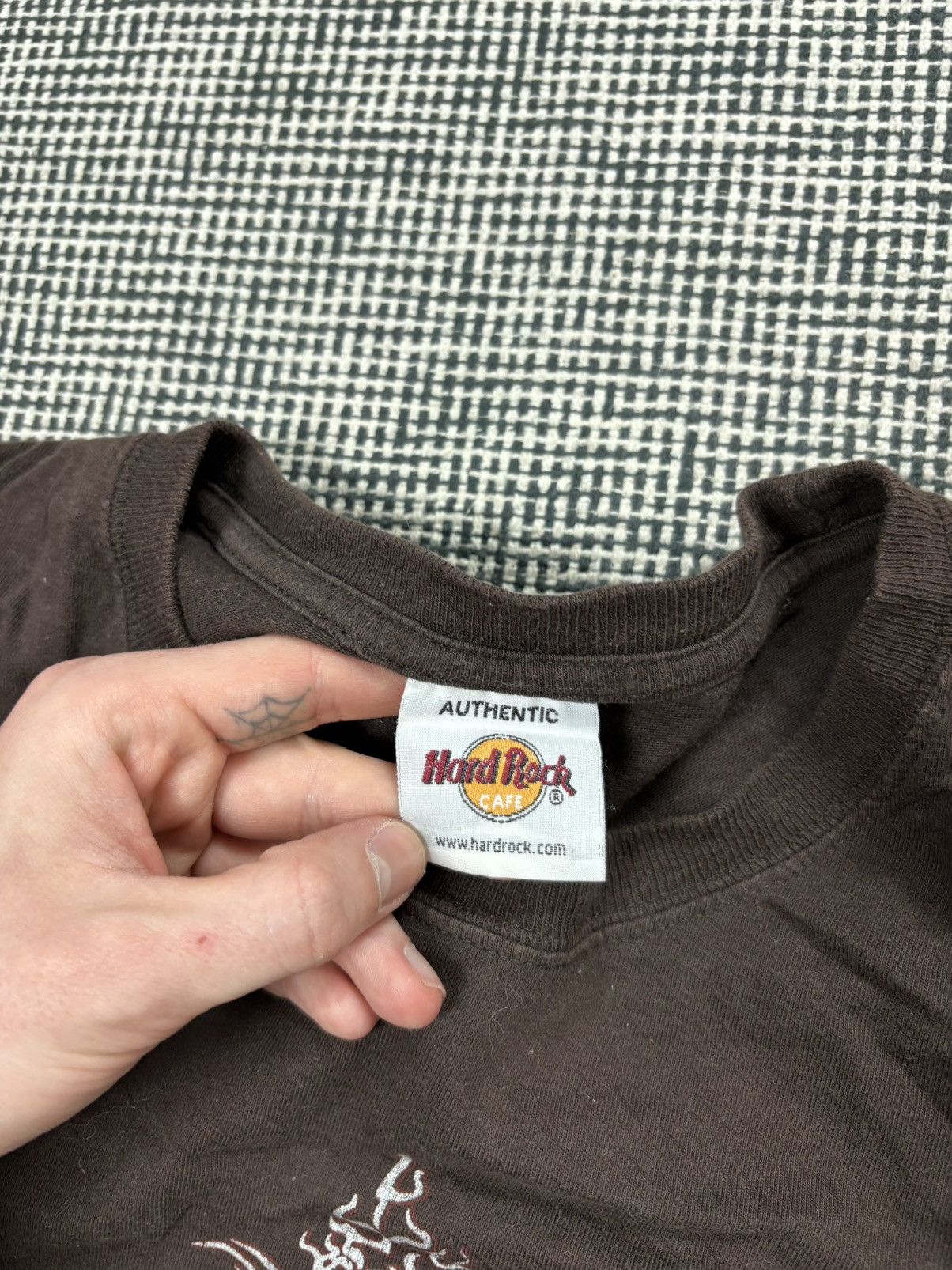 Hard Rock Cafe Hard Rock Cafe nice print vintage y2k t-shirt streetwear Size US XL / EU 56 / 4 - 3 Thumbnail
