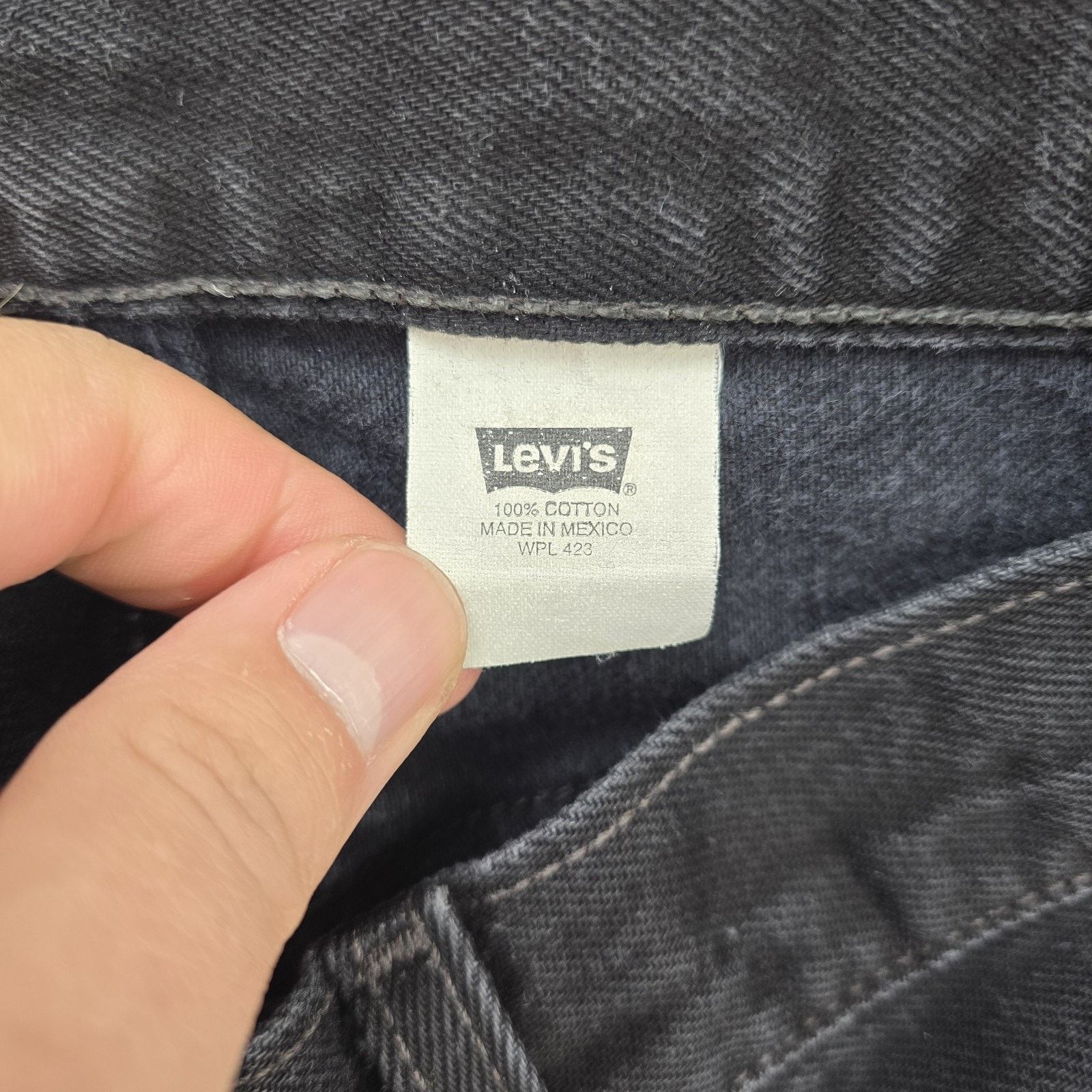 Levi's Vintage Levi 501 Jeans Mens 33 x34 (Fits 30x30) Black Y2K Size US 30 / EU 46 - 4 Thumbnail