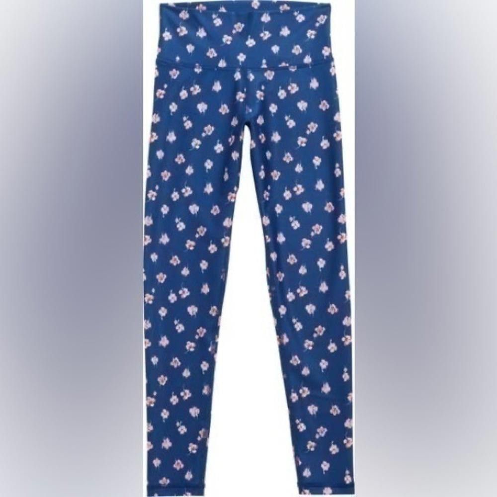 Spiritual Gangster Spiritual Gangster floral legging and bra set used! Size 26" / US 2 / IT 38 - 2 Thumbnail
