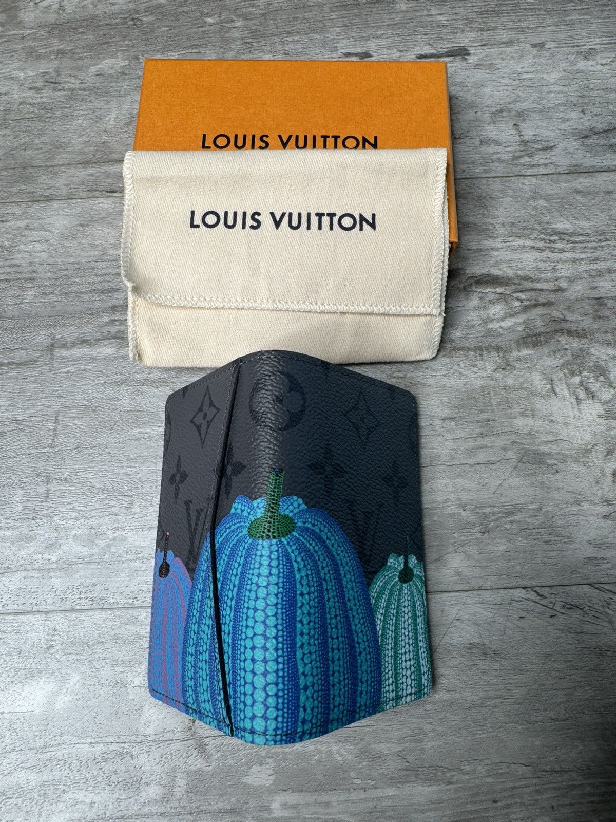 Louis Vuitton Louis Vuitton Pocket Organizer Size ONE SIZE - 1 Thumbnail