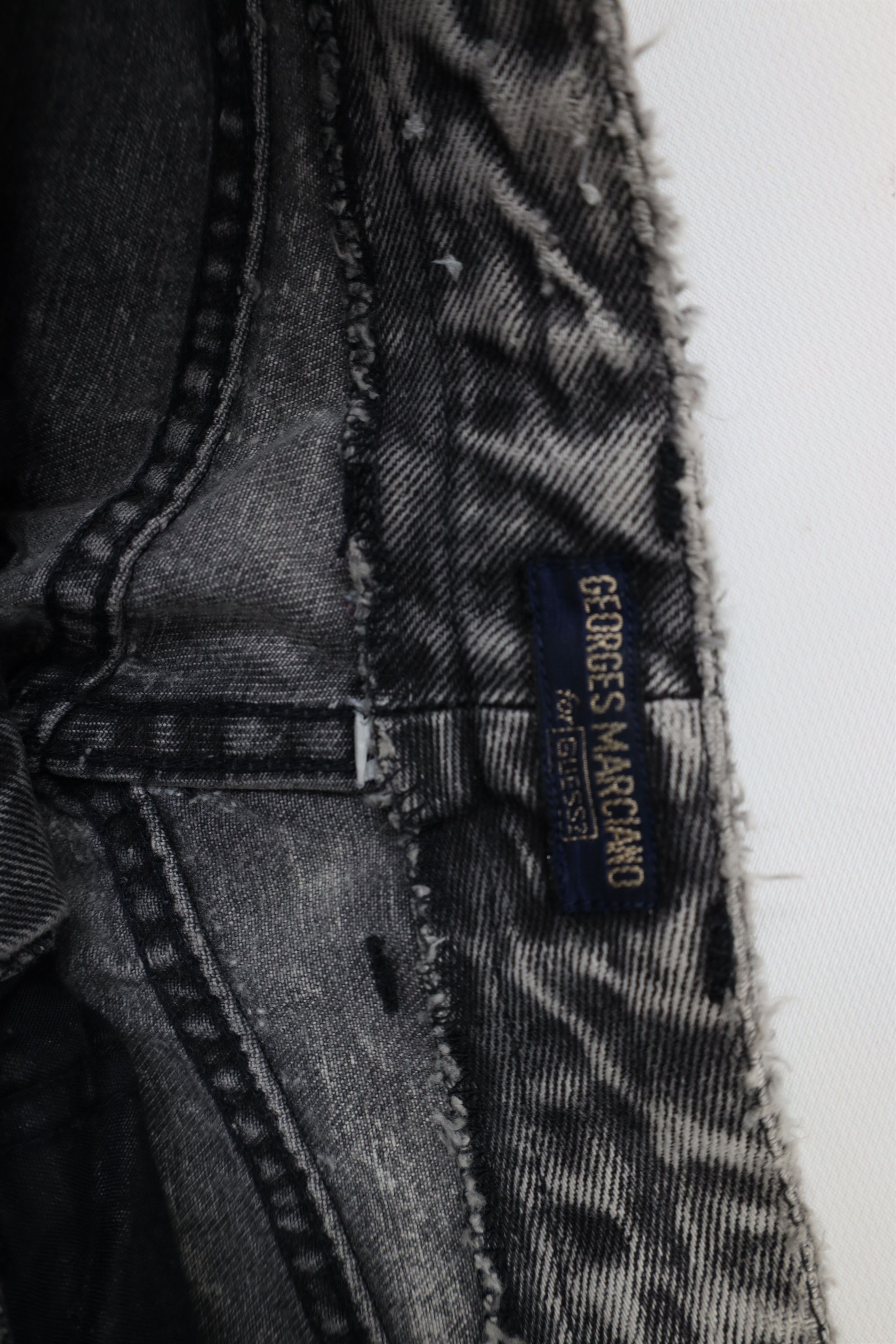 Guess × Vintage Vintage 80s Georges Marciano Guess Wash Tapered Leg Jeans Size 31" - 9 Thumbnail