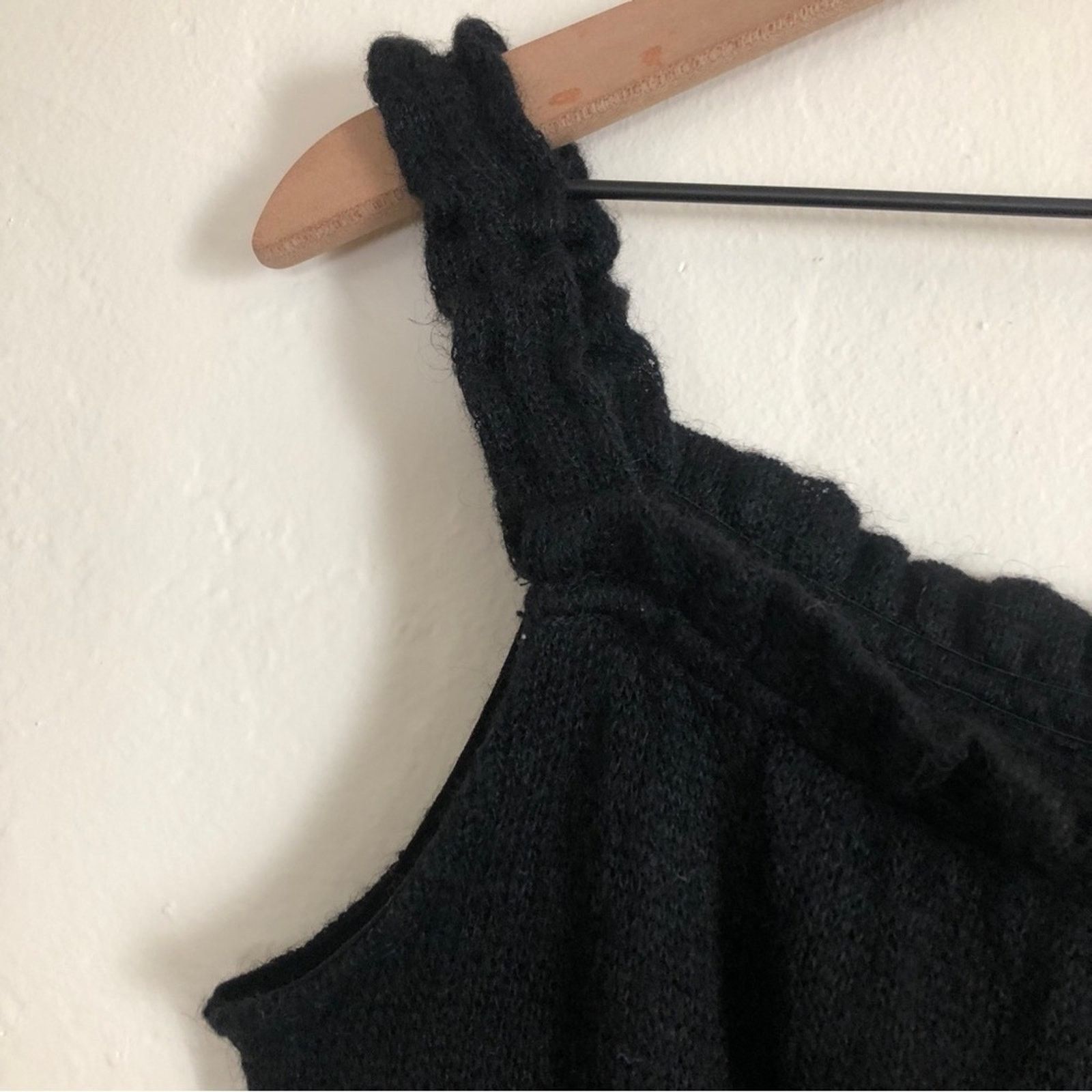Tara Jarmon Tara Jarmon Kemi Black Knit Mohair Ruffle Peplum Tank Top Size M / US 6-8 / IT 42-44 - 3 Thumbnail