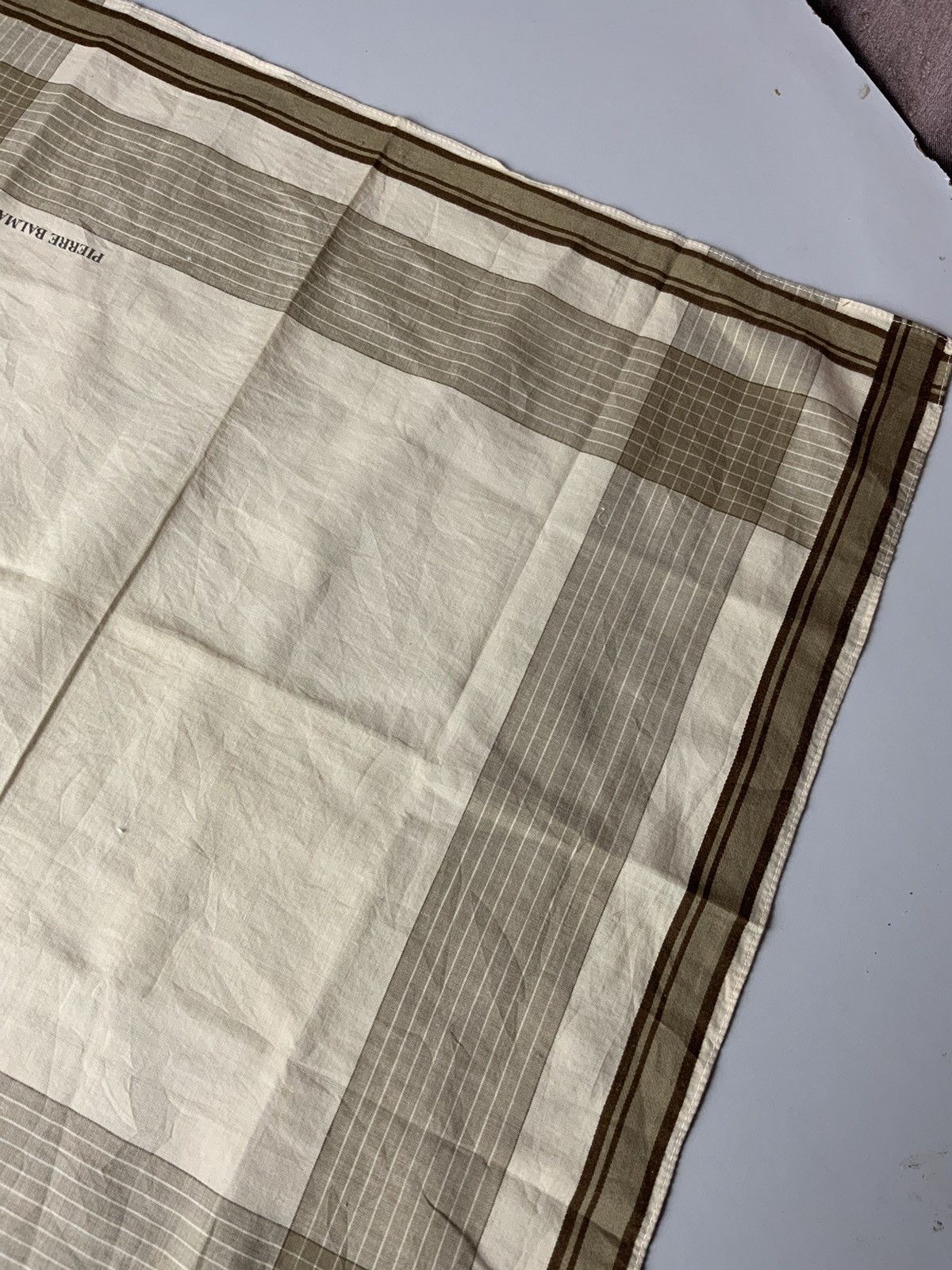 Pierre Balmain Pierre Balmain Bandana Handkerchief Size ONE SIZE - 12 Thumbnail