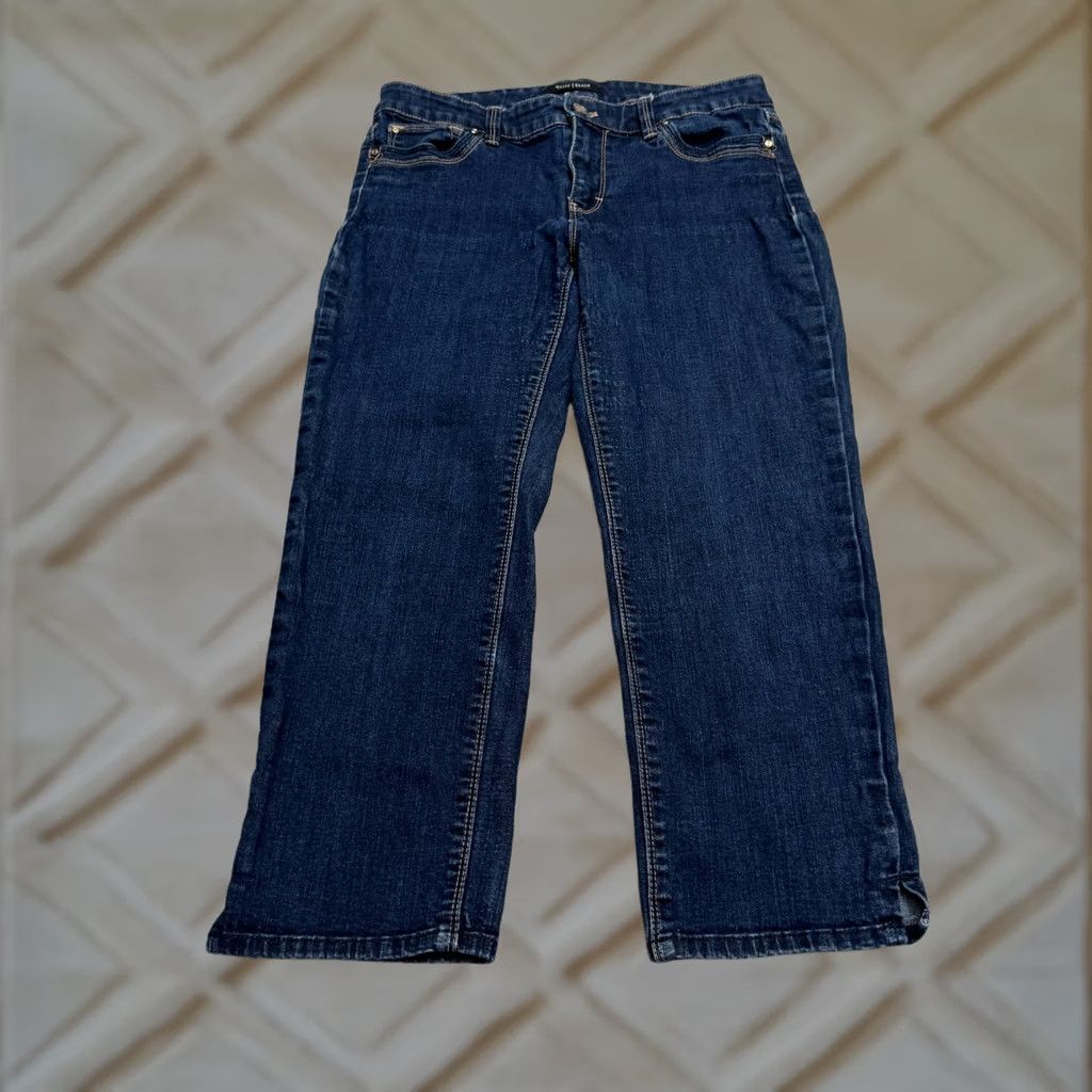 Vintage White House Black Market Slim Fit Cropped Denim Jeans Womens 12 Dark Wash Slit Denim Jeans B Blue City Streetwear Womens 12 XS-XL? Size 30" / US 8 / IT 44 - 1 Thumbnail