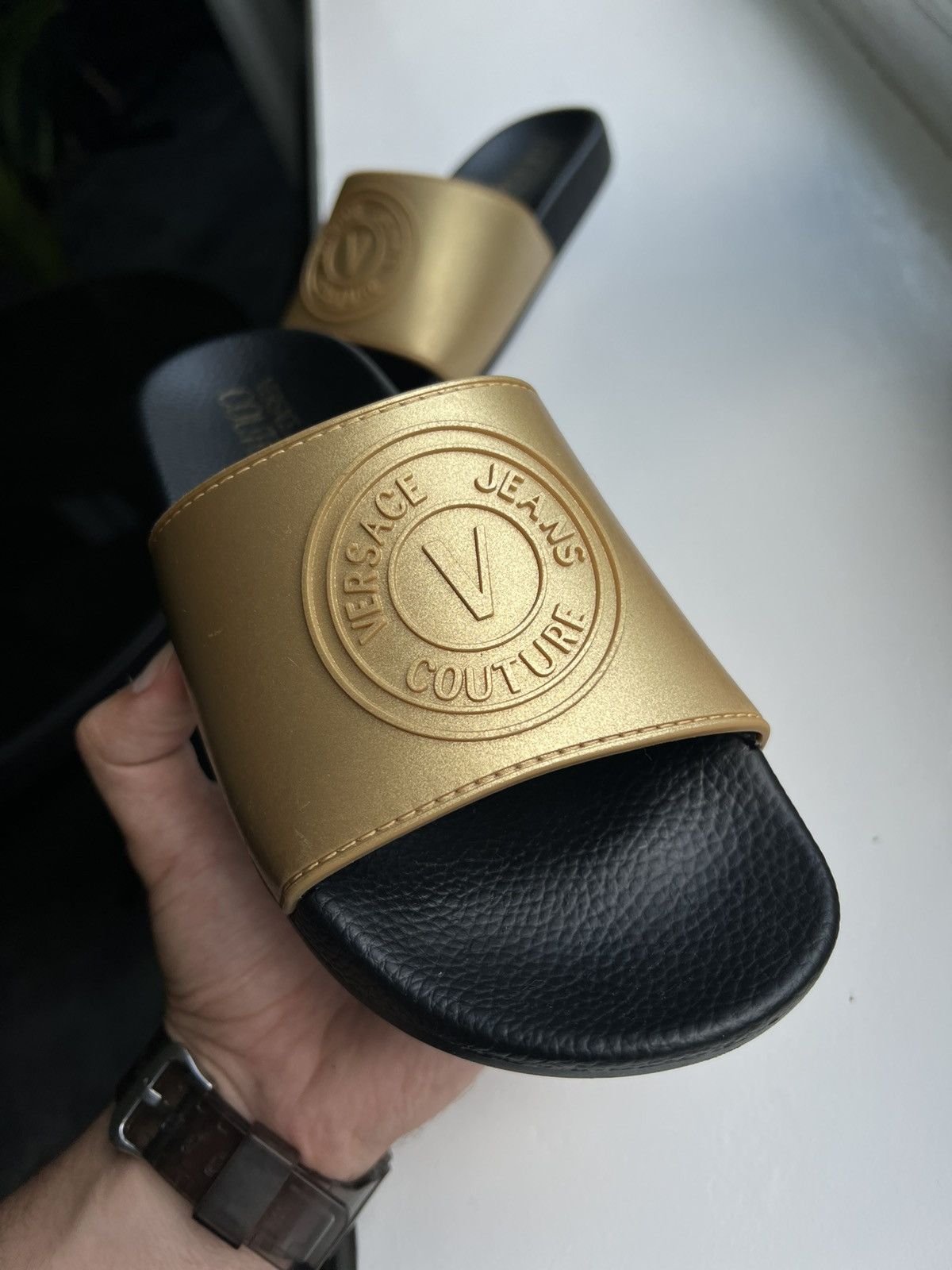 Versace Jeans Couture Versace Jeans Couture Gold Slides Logo Size 37 (23 cm) Size US 7 / IT 37 - 9 Thumbnail