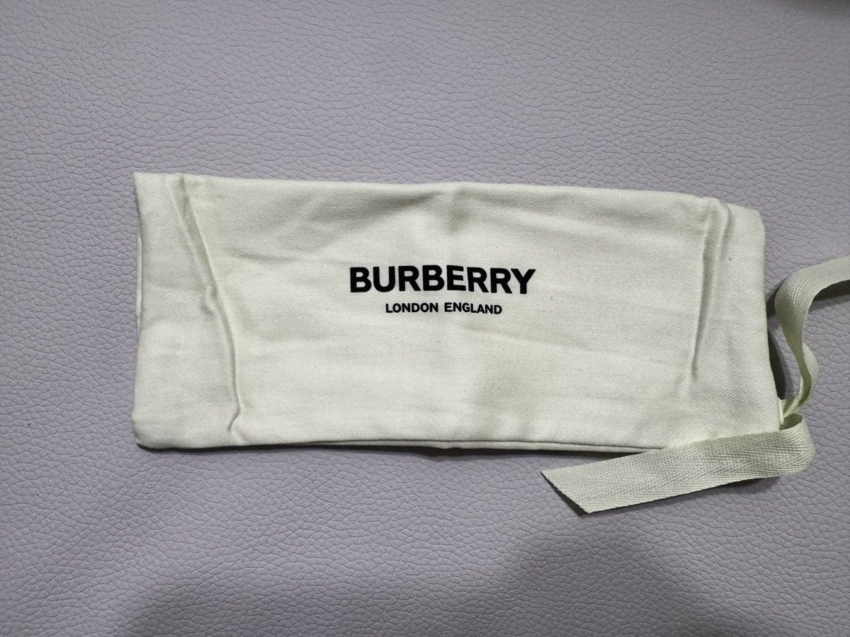Burberry Burberry Large Check Zip Around Leather Wallet Grey Mink Size ONE SIZE - 13 Thumbnail