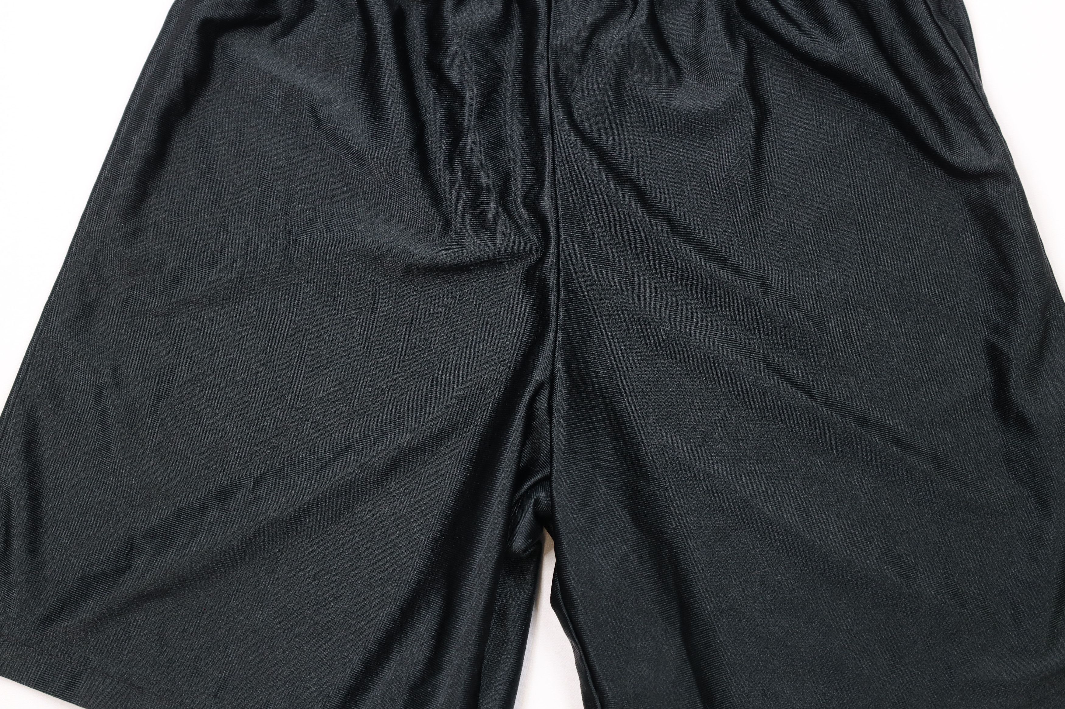 Vintage Vintage 90s Streetwear Silky Nylon Above Knee Shorts Black Size US 32 / EU 48 - 3 Thumbnail