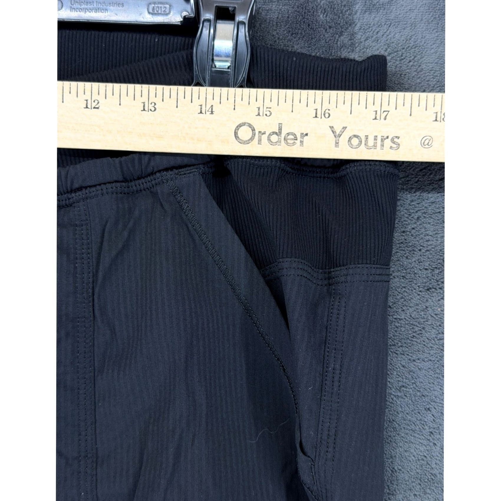 Lululemon Lululemon Beyond the Studio Crop Pants Womens Size 12 Black Pinstripe Joggers Tapered Inseam 26" Drawstring Elastic Waist Pockets Size 34" / US 12 / IT 48 - 6 Thumbnail
