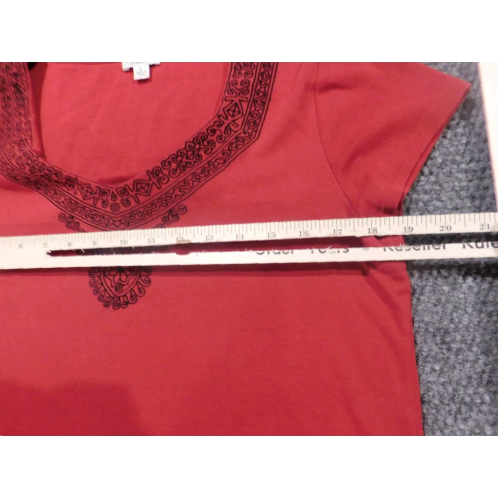 Nine West Nine West Blouse Womens L Red Pullover Casual Rayon Crew Neck Short Sleeve Regular Button Pattern Solid Size L / US 10 / IT 46 - 5 Thumbnail