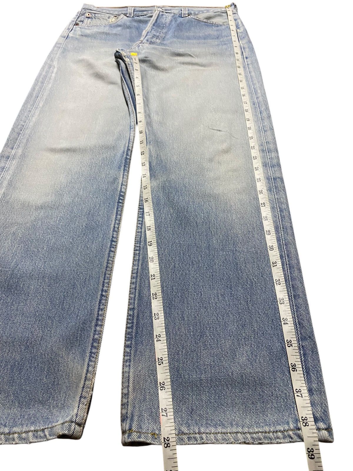 Levi's Vintage Clothing Vintage Levis 501 90’s Faded Light Wash Loose Jeans Size US 31 - 14 Thumbnail
